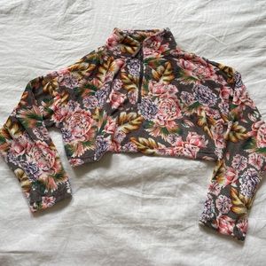 Cropped 1/4 Zip sweatshirt Urban Outfitters